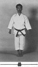 Heisoku Dachi demonstration